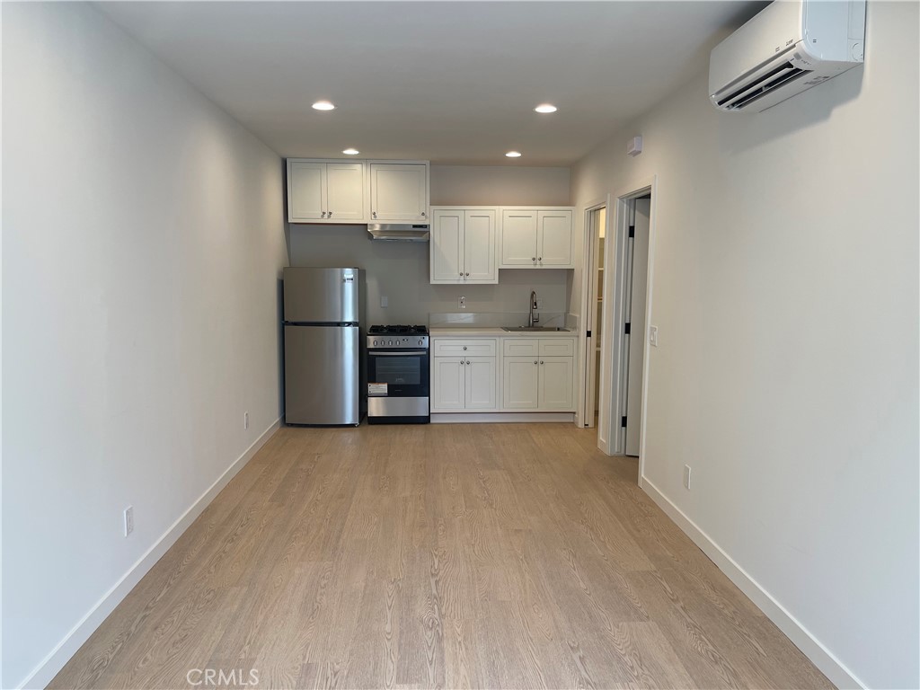 970 Glenneyre Street G, Laguna Beach CA 92651 - photo 1