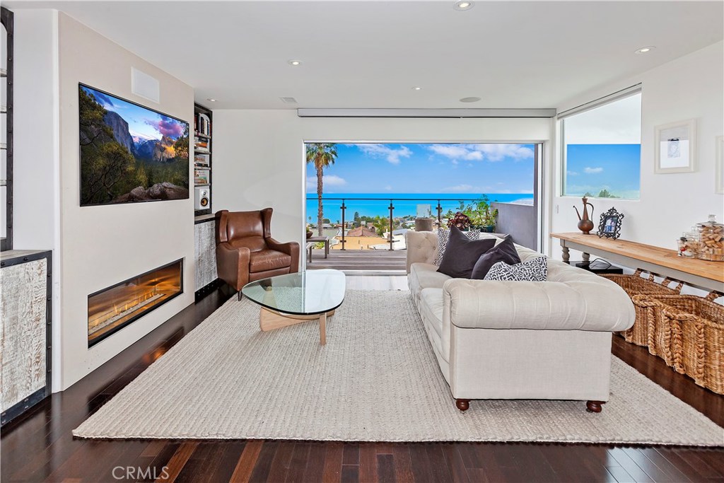 971 Santa Ana Street, Laguna Beach CA 92651 - photo 1