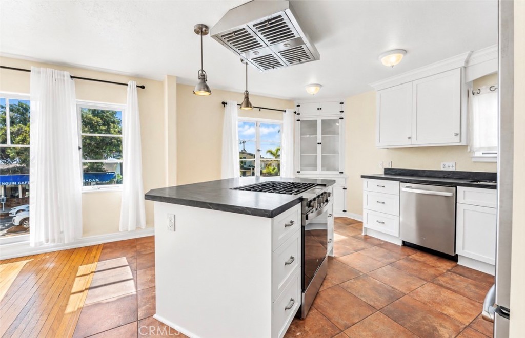 976 S Coast Highway A, Laguna Beach CA 92651 - photo 5