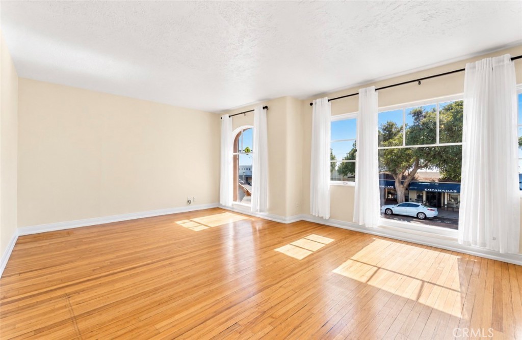 976 S Coast Highway A, Laguna Beach CA 92651 - photo 7