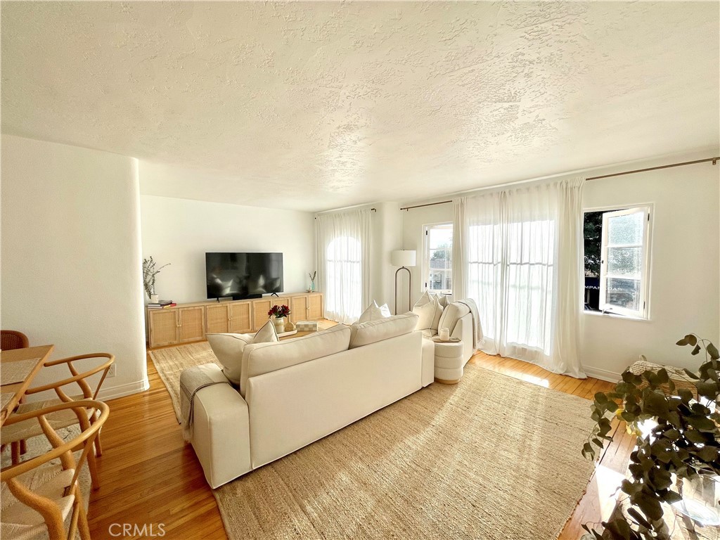 976 S Coast S A, Laguna Beach CA 92651 - photo 1