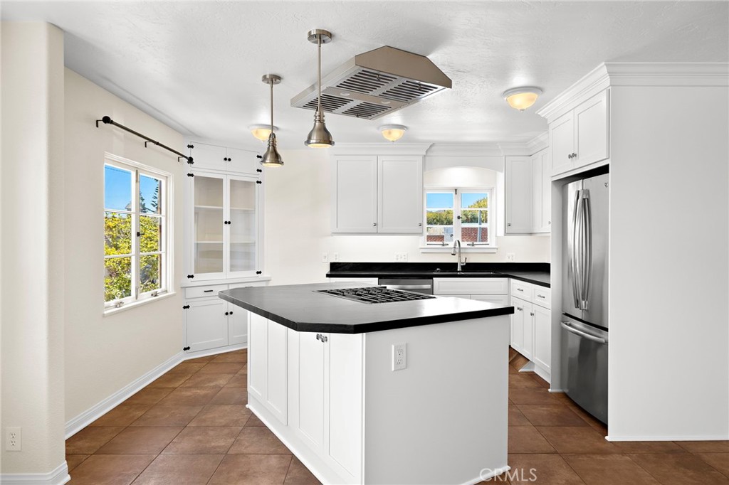 976 S Coast S A, Laguna Beach CA 92651 - photo 6