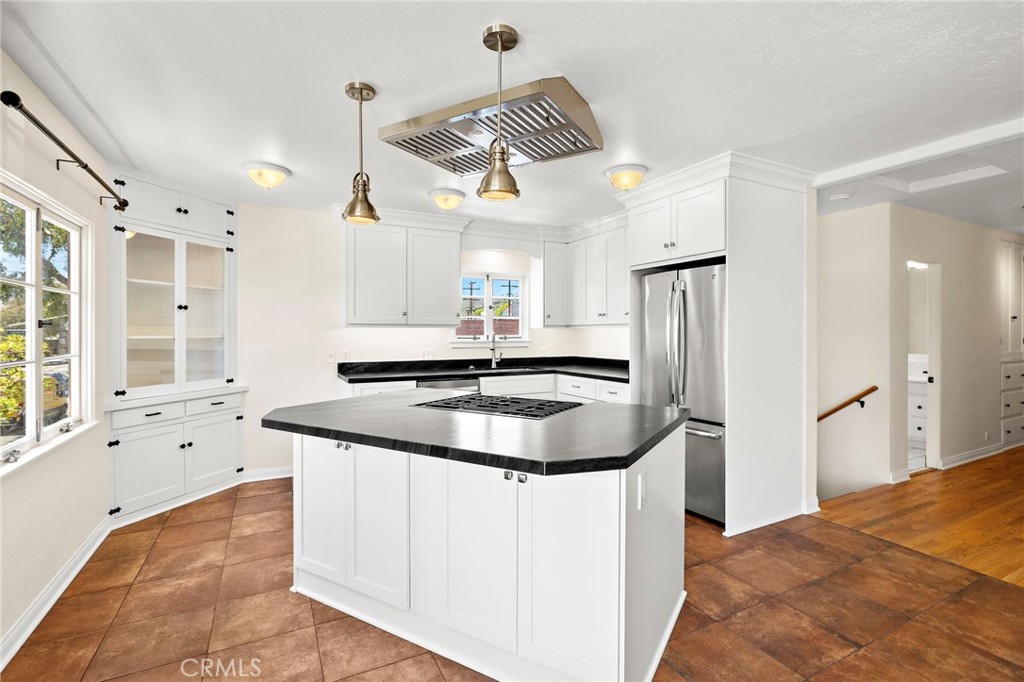976 S Coast S A, Laguna Beach CA 92651 - photo 7