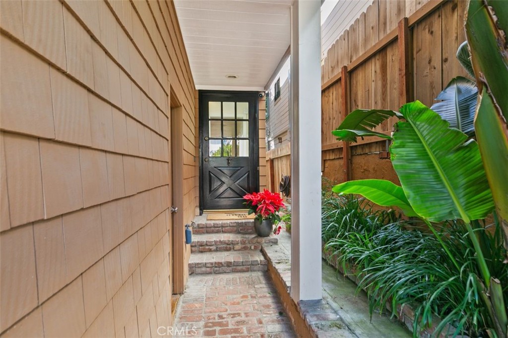 977 Noria Street, Laguna Beach CA 92651 - photo 30