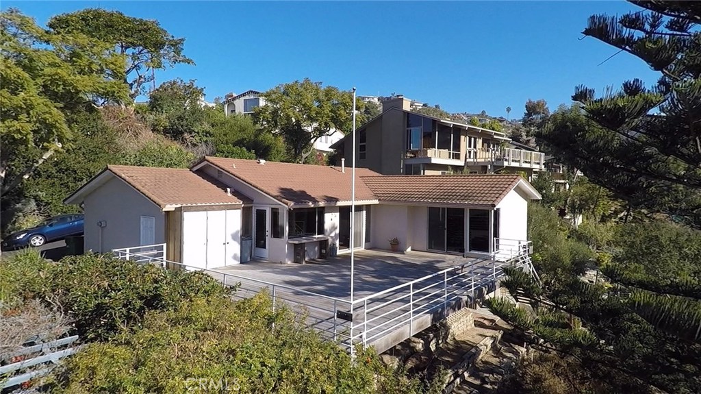 978 Meadowlark Drive, Laguna Beach CA 92651 - photo 1