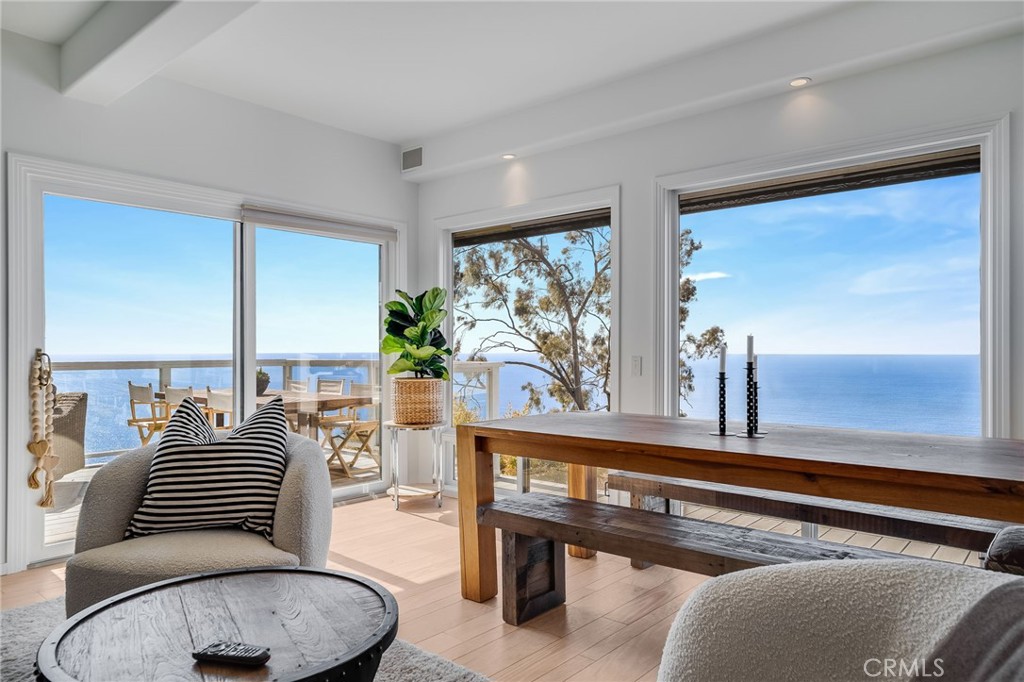 979 Capistrano Avenue, Laguna Beach CA 92651 - photo 1
