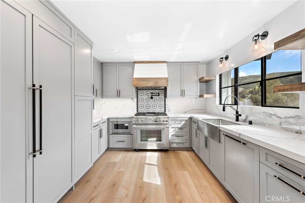980 Meadowlark Lane, Laguna Beach CA 92651 - photo 5