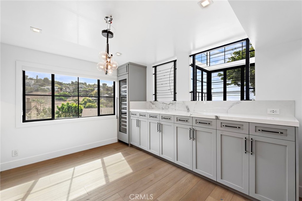 980 Meadowlark Lane, Laguna Beach CA 92651 - photo 9