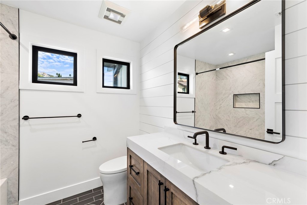 980 Meadowlark Lane, Laguna Beach CA 92651 - photo 23