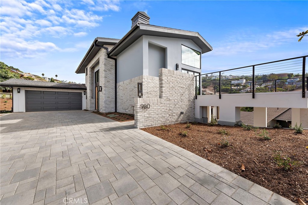 980 Meadowlark Lane, Laguna Beach CA 92651 - photo 27