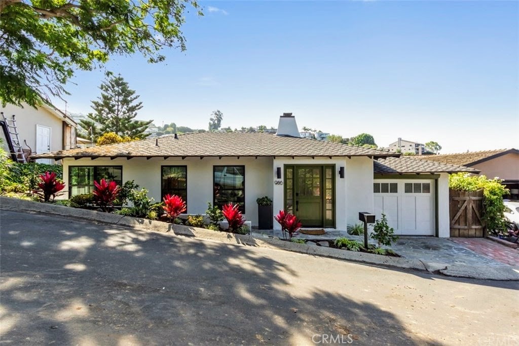 986 Meadowlark Drive, Laguna Beach CA 92651 - photo 1