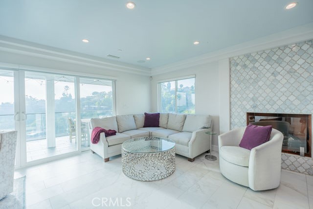 986 Oriole Drive, Laguna Beach CA 92651 - photo 8