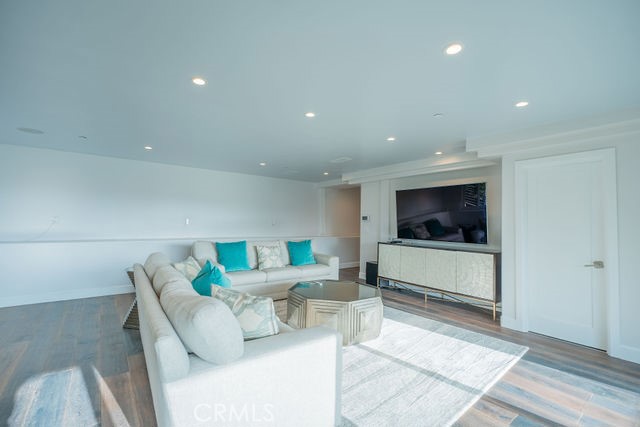 986 Oriole Drive, Laguna Beach CA 92651 - photo 25