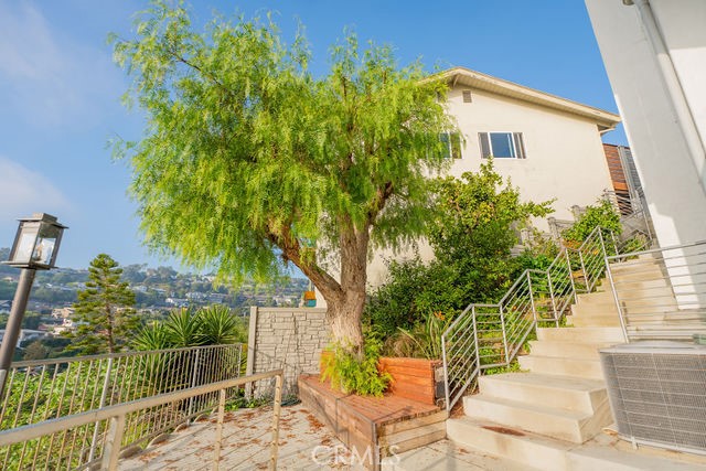 986 Oriole Drive, Laguna Beach CA 92651 - photo 27