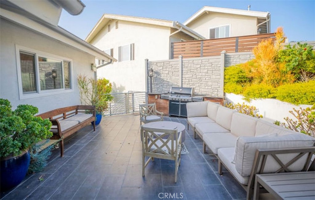986 Oriole, Laguna Beach CA 92651 - photo 7