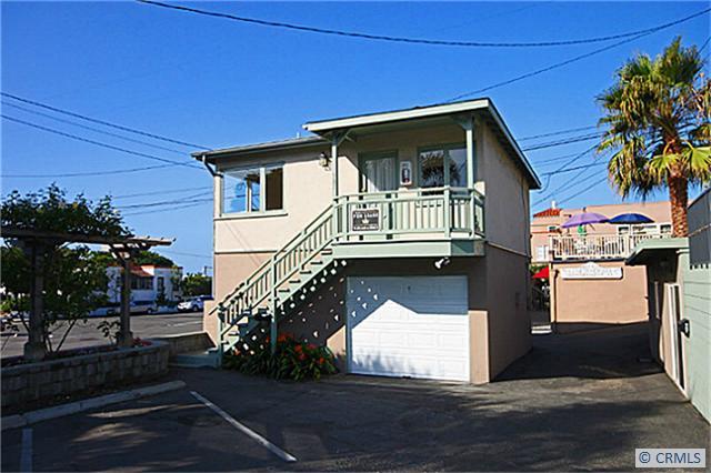 Detached one bedroom apartment in the heart of Laguna Village - located just across the street from the beach! - 987 GLENNEYRE Street, Laguna Beach CA 92651 - photo 1