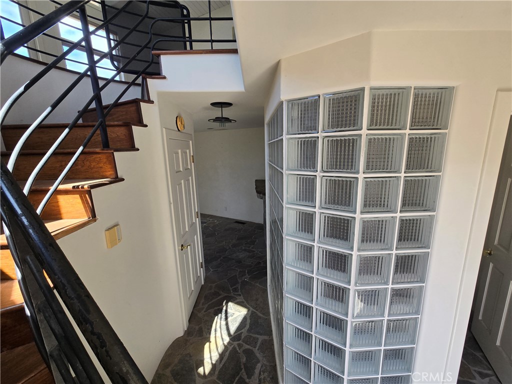 989 Miramar, Laguna Beach CA 92651 - photo 6