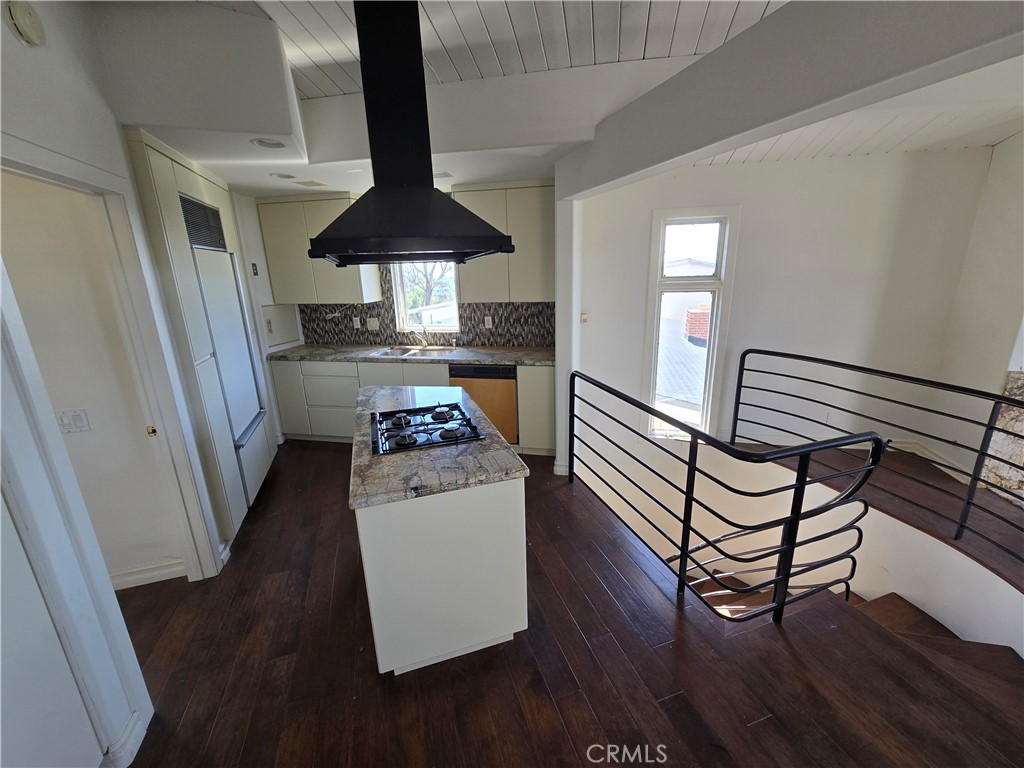989 Miramar, Laguna Beach CA 92651 - photo 12