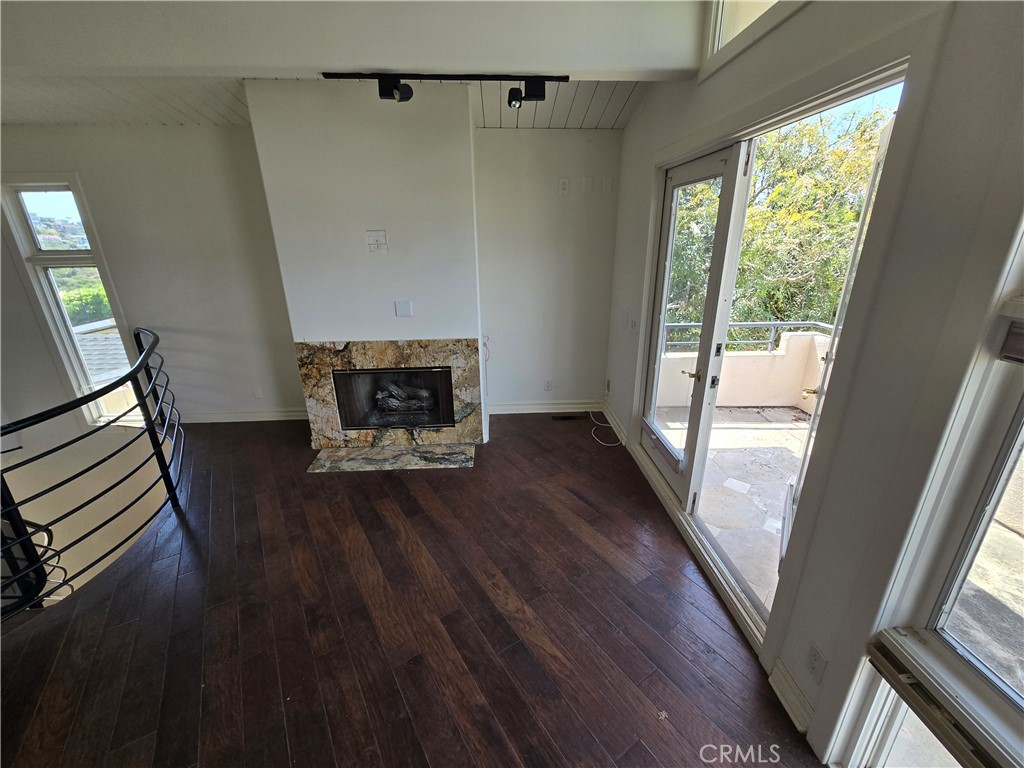 989 Miramar, Laguna Beach CA 92651 - photo 15