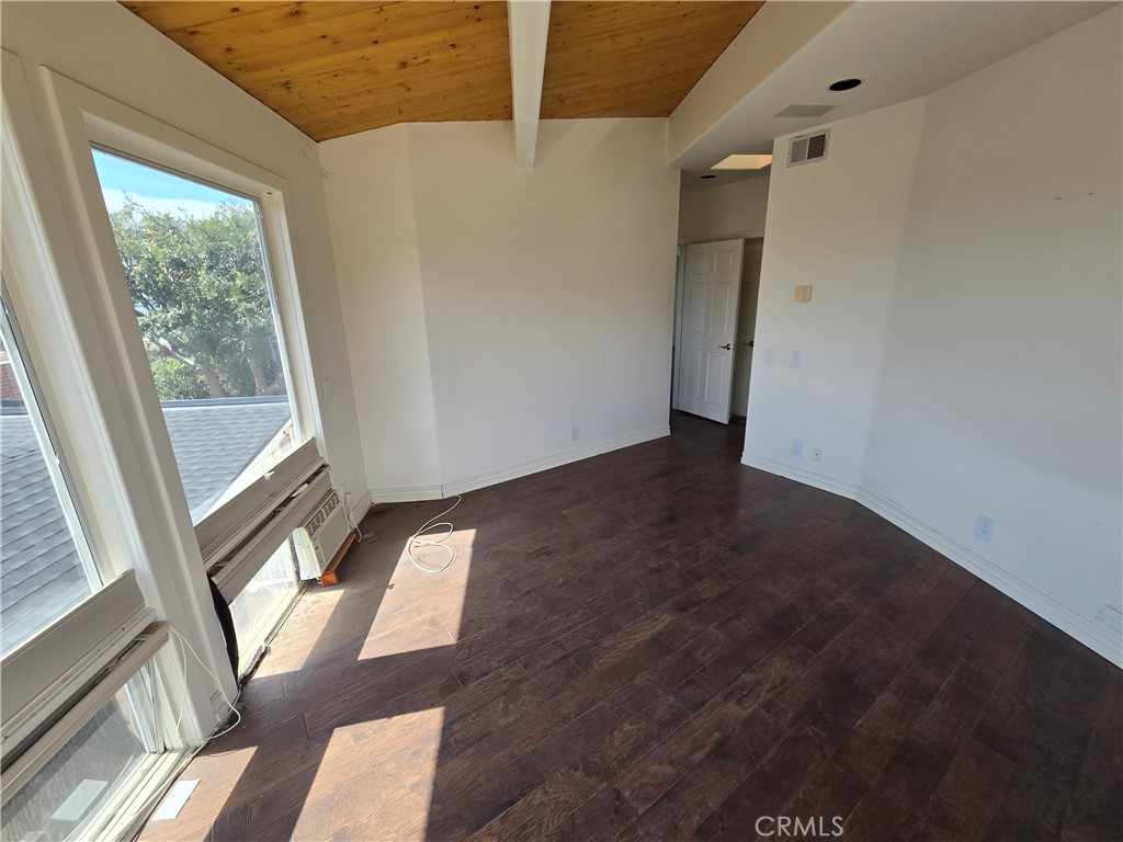989 Miramar, Laguna Beach CA 92651 - photo 18