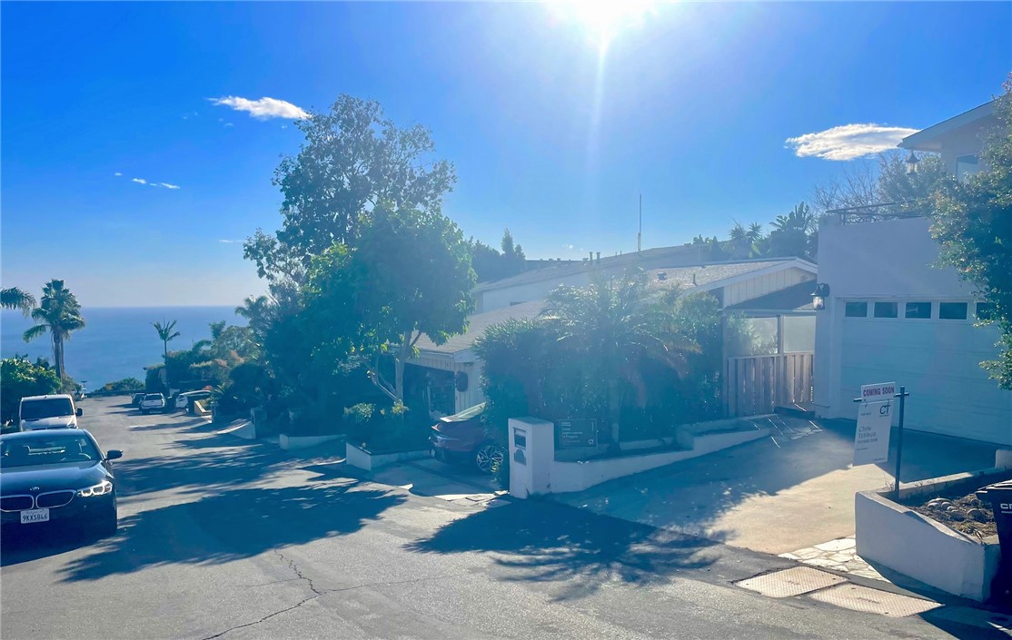 989 Miramar Street, Laguna Beach CA 92651 - photo 2