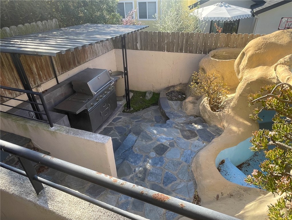 989 Miramar Street, Laguna Beach CA 92651 - photo 19