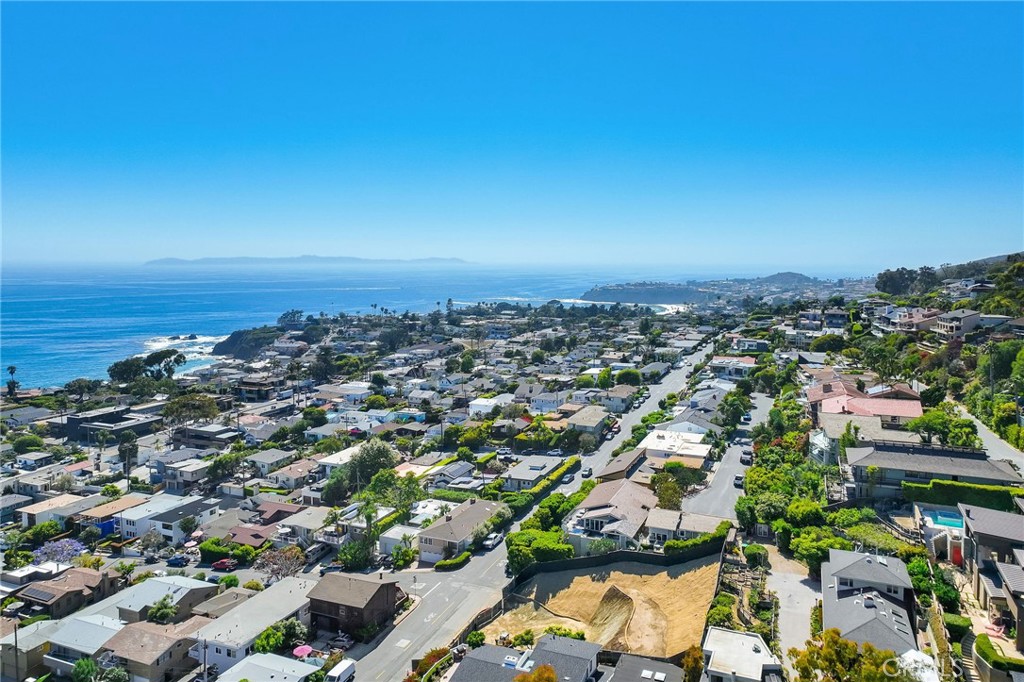 990 Hillcrest Drive, Laguna Beach CA 92651 - photo 1