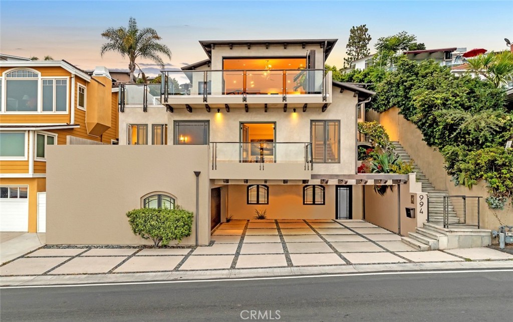 994 Temple Hills Drive, Laguna Beach CA 92651 - photo 1