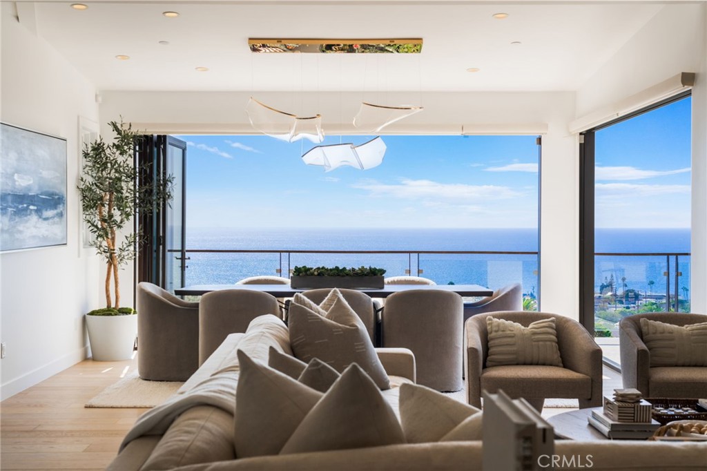 994 Temple Hills, Laguna Beach CA 92651 - photo 11