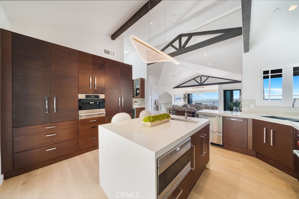 994 Temple Hills, Laguna Beach CA 92651 - photo 18