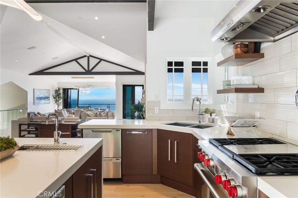 994 Temple Hills, Laguna Beach CA 92651 - photo 21