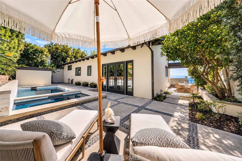 994 Temple Hills, Laguna Beach CA 92651 - photo 24