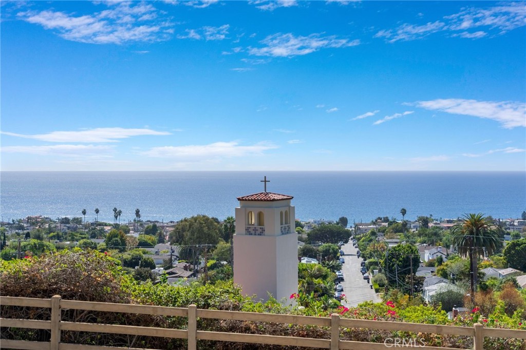 994 Temple Hills, Laguna Beach CA 92651 - photo 41