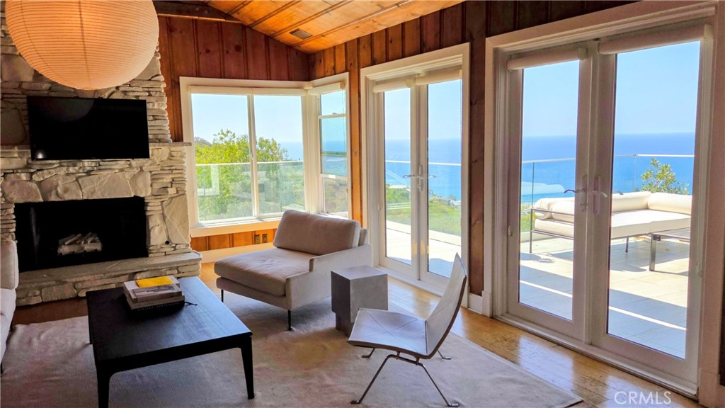 A great home! This is the sit-down ocean view from the living room. - 995 Summit, Laguna Beach CA 92651 - photo 3