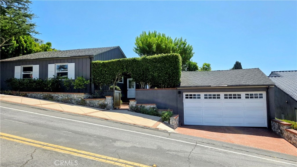 995 Summit Dr. - 995 Summit, Laguna Beach CA 92651 - photo 7