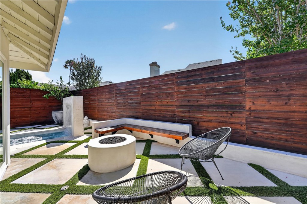 Gas fire pit - 16 Deer Creek Lane, Laguna Hills CA 92653 - photo 33