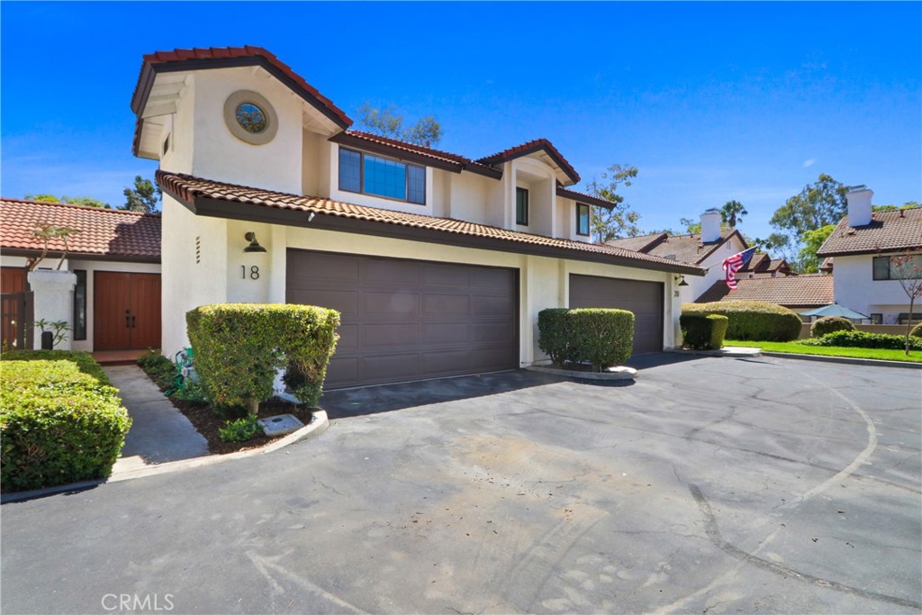 18 Clover Hill Lane 115, Laguna Hills CA 92653 - photo 1
