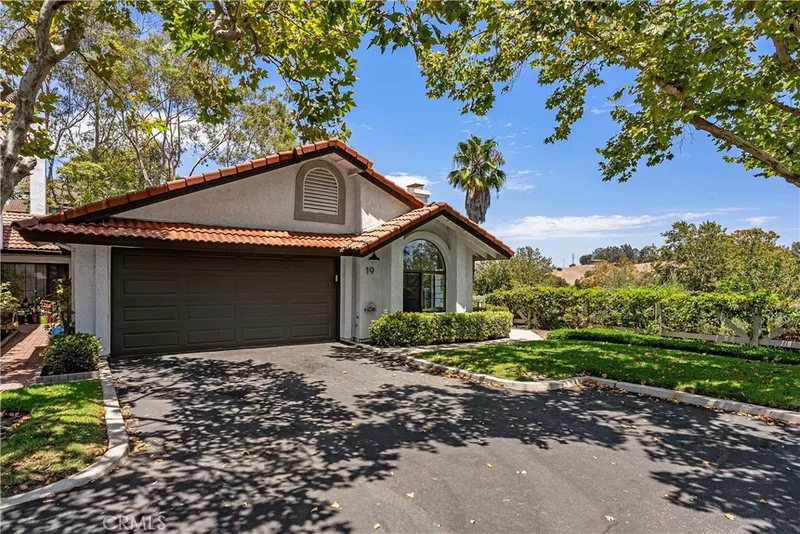 19 Briar Creek, Laguna Hills, CA 92653