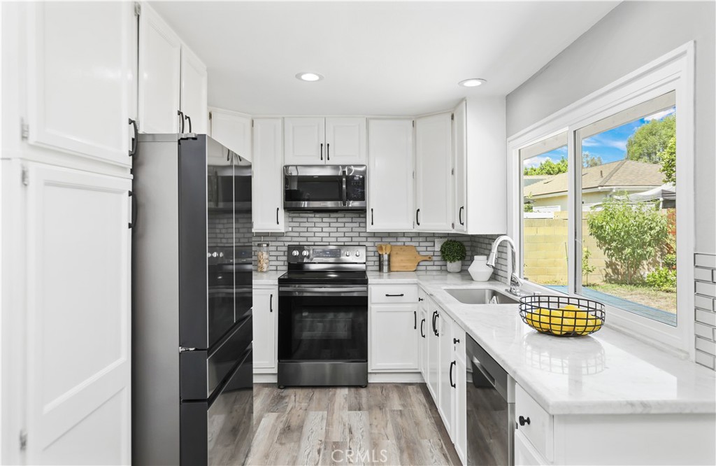 22121 Padova, Laguna Hills CA 92653 - photo 17