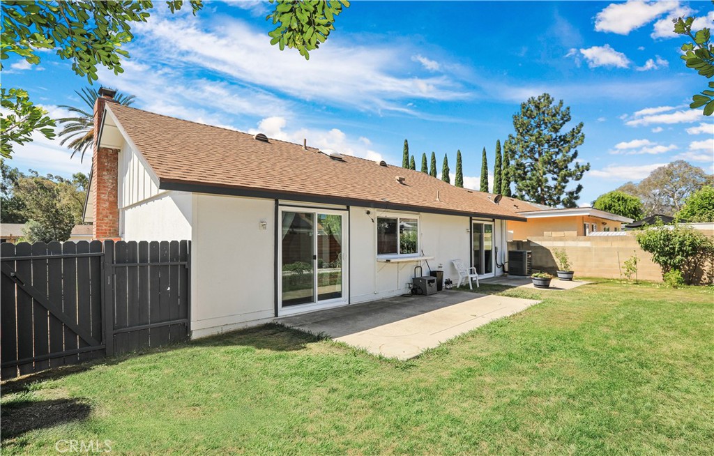 22121 Padova, Laguna Hills CA 92653 - photo 34