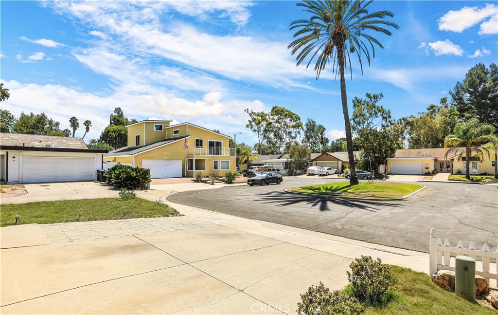 22121 Padova, Laguna Hills CA 92653 - photo 40