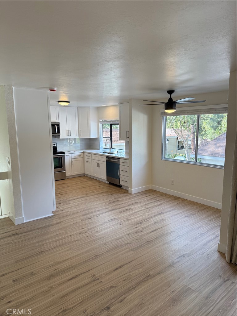 Living space - 22146 Caminito Vino, Laguna Hills CA 92653 - photo 2
