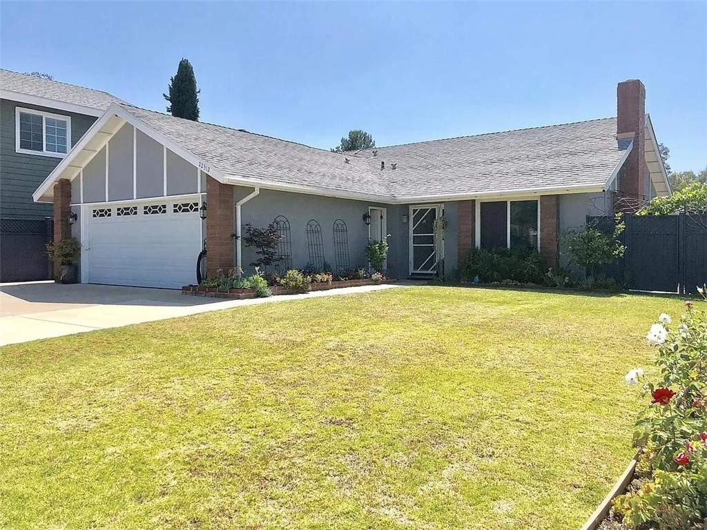 22312 Modina, Laguna Hills CA 92653 - photo 1