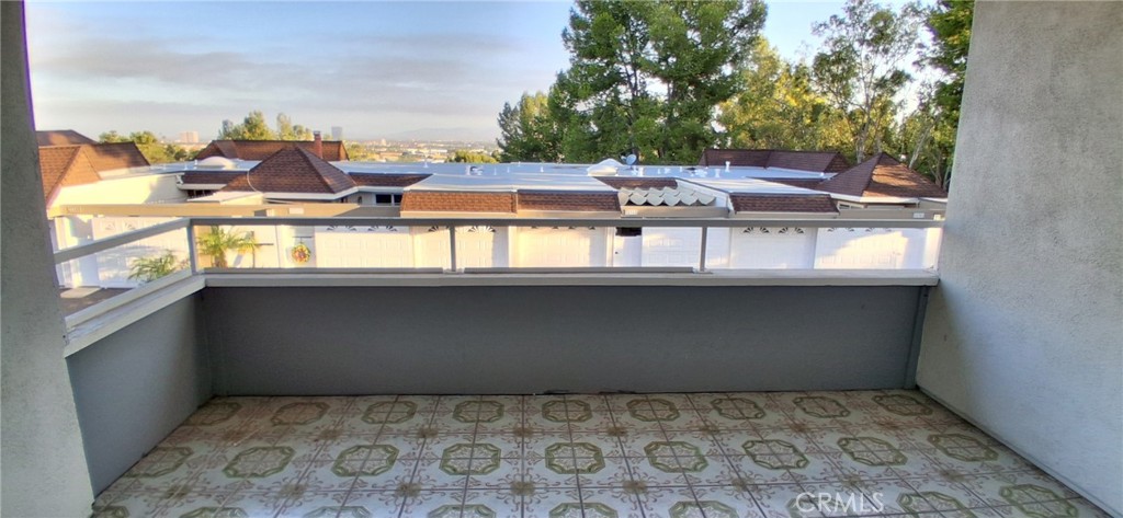 22372 Caminito Mescalero 272, Laguna Hills CA 92653 - photo 4