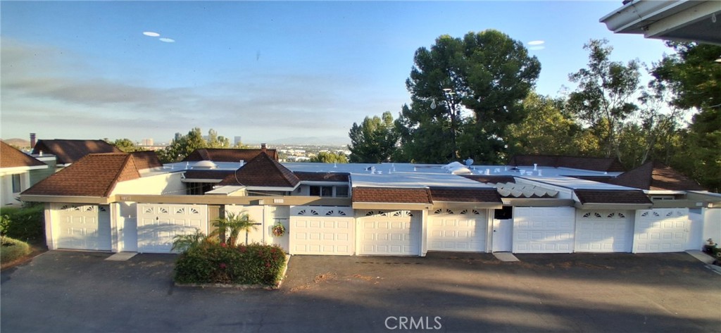 22372 Caminito Mescalero 272, Laguna Hills CA 92653 - photo 5