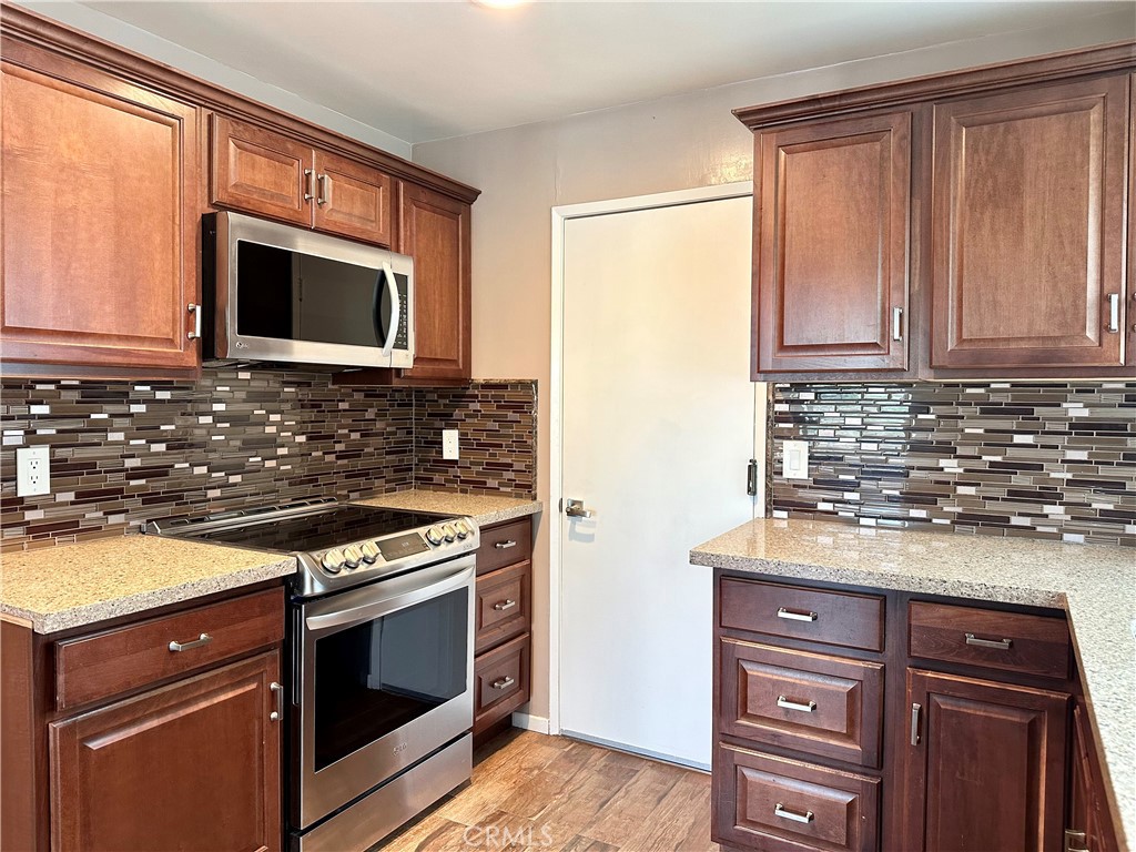 22375 Caminito Madera, Laguna Hills CA 92653 - photo 1