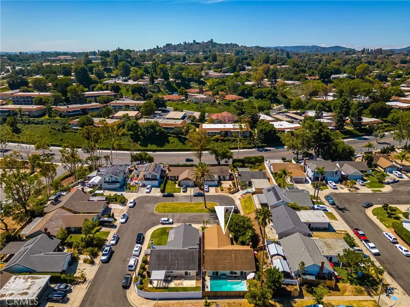 22656 Genova, Laguna Hills, CA 92653