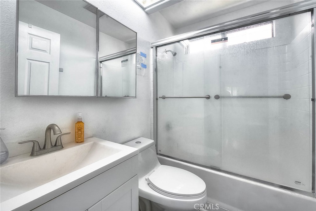 2nd floor bath - 22676 Genova, Laguna Hills CA 92653 - photo 21