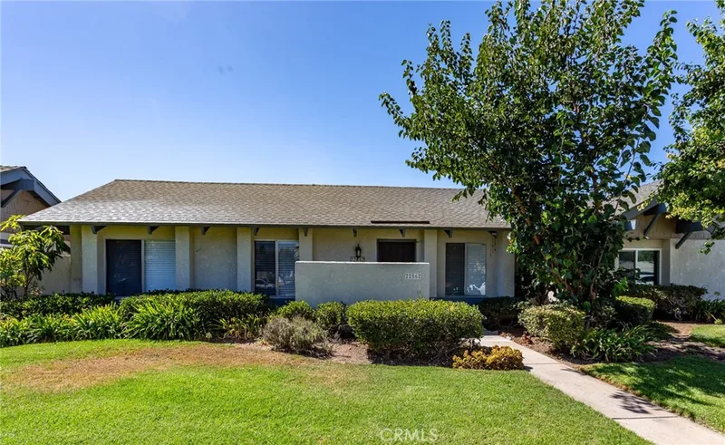 22862 Caminito Manresa 16, Laguna Hills