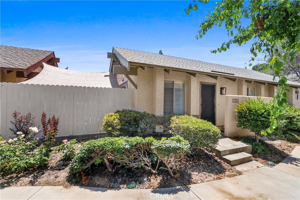 22891 Caminito Flores 131, Laguna Hills CA 92653 - photo 1